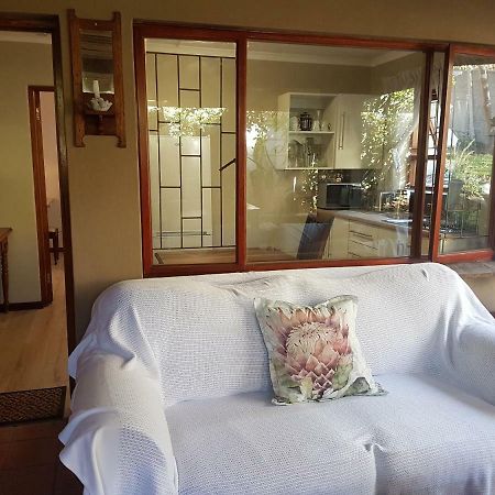 Protea Cottage George Luaran gambar